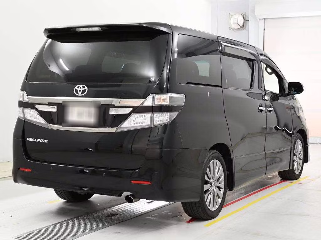 TOYOTA VELLFIRE