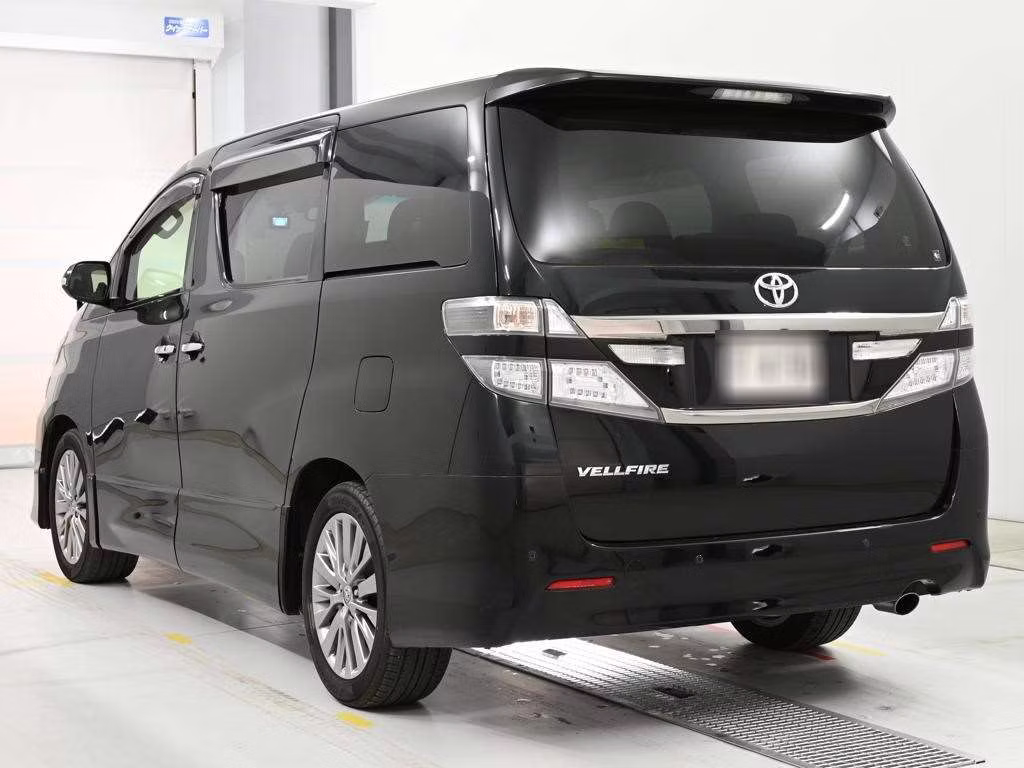 TOYOTA VELLFIRE