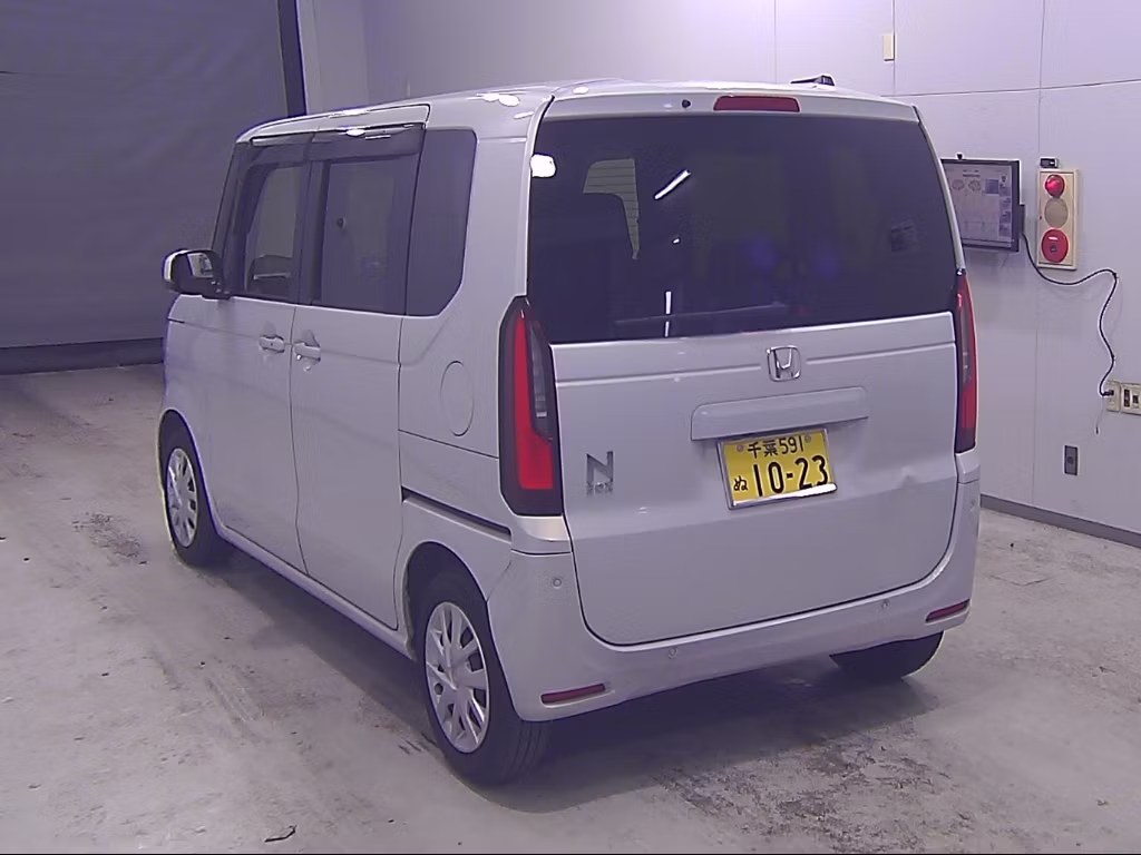 HONDA N-BOX