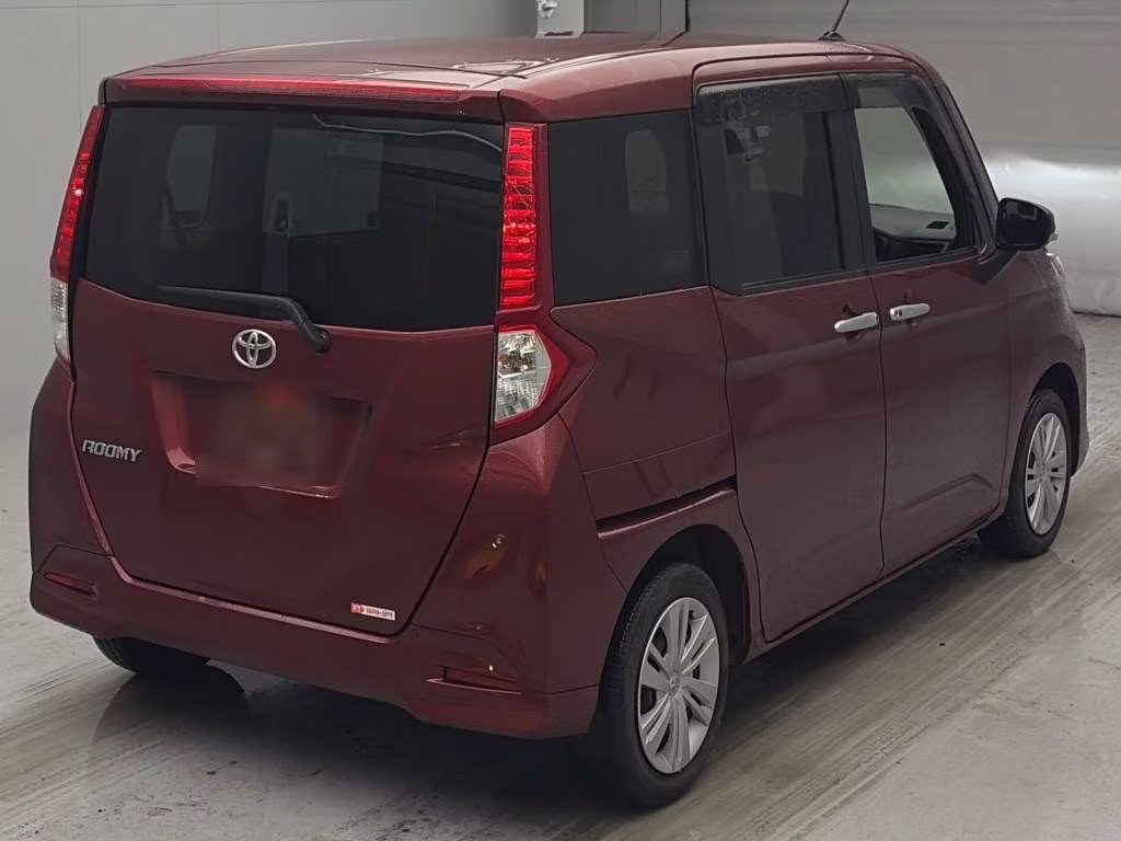 TOYOTA ROOMY