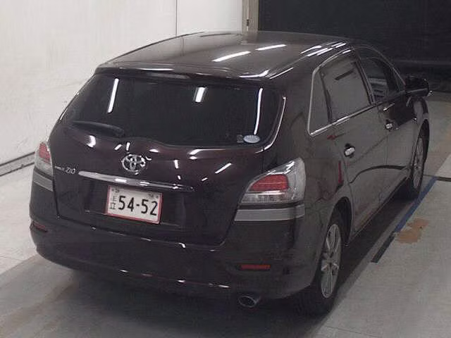 TOYOTA MARK X ZIO