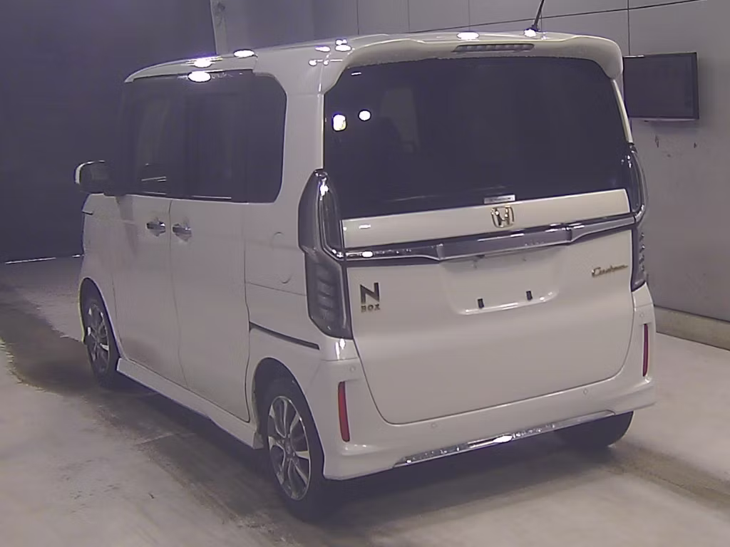 HONDA N-BOX