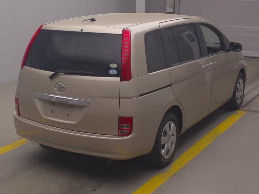 TOYOTA ISIS