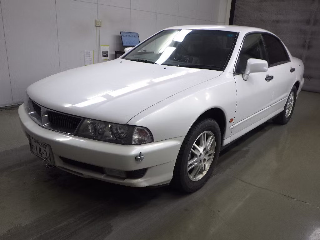 MITSUBISHI DIAMANTE