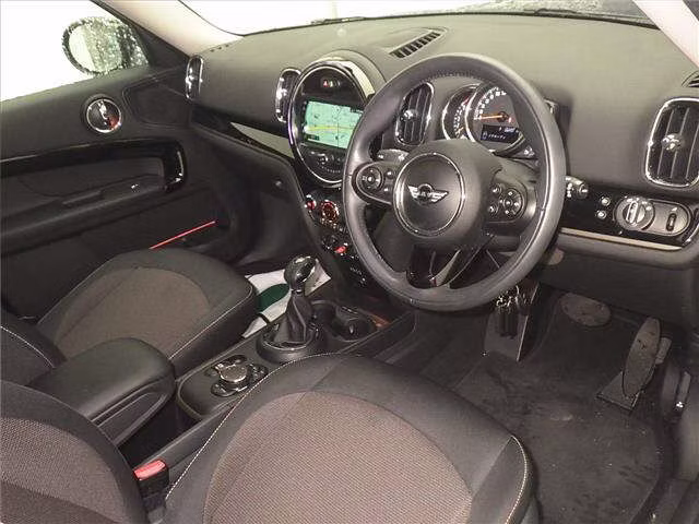 MINI CROSSOVER