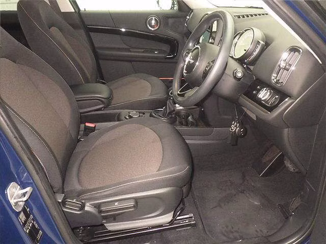 MINI CROSSOVER