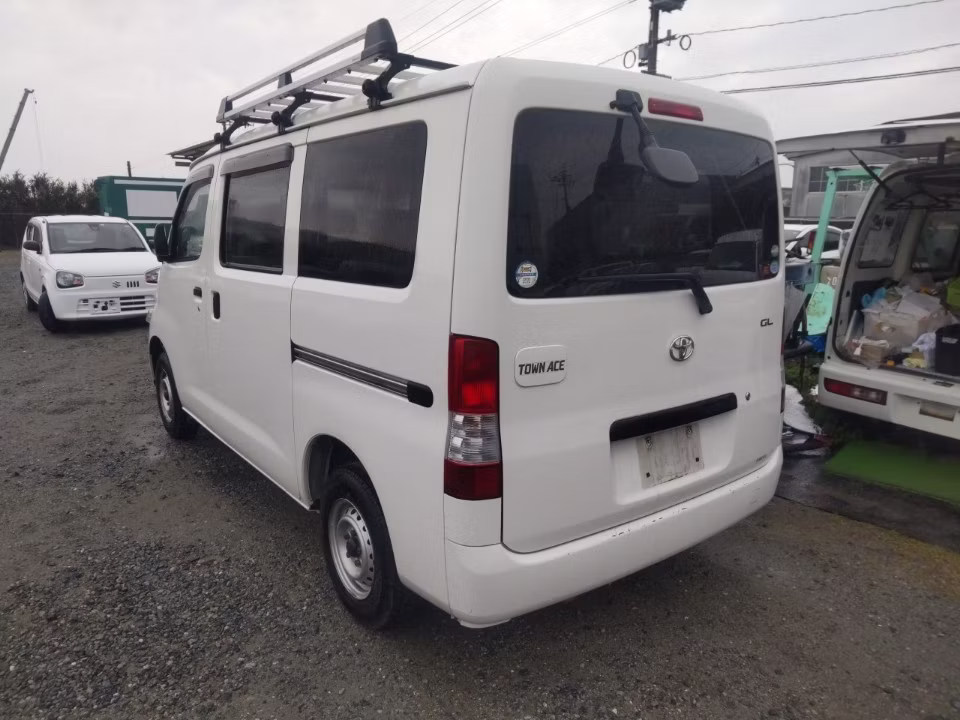 TOYOTA TOWN ACE