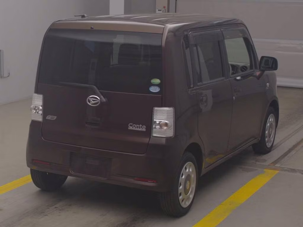 DAIHATSU MOVE CONTE