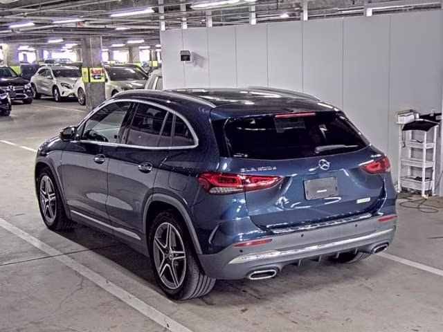 MERCEDES-BENZ GLA-CLASS