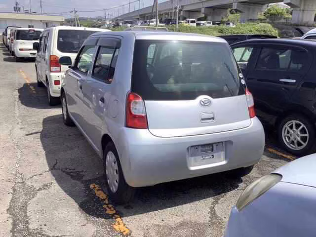 DAIHATSU ESSE