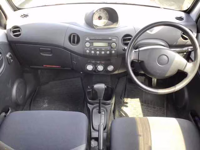 DAIHATSU ESSE