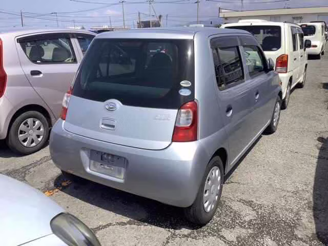 DAIHATSU ESSE