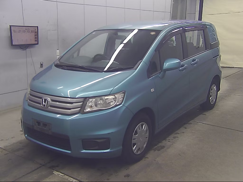 HONDA FREED SPIKE