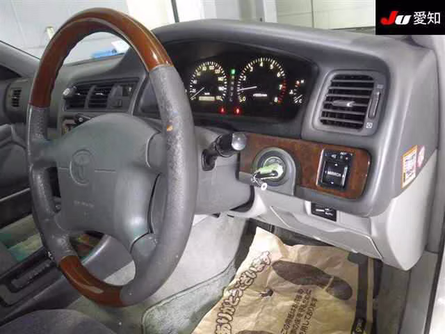TOYOTA MARK II