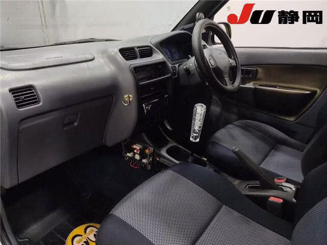 DAIHATSU TERIOS KID
