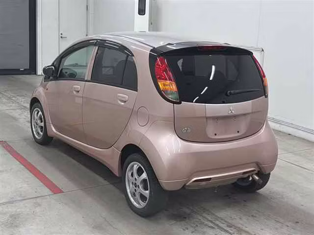 MITSUBISHI I