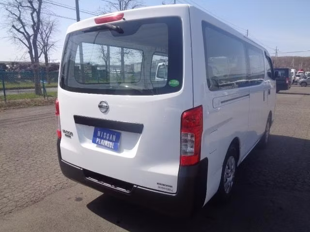 NISSAN NV350 CARAVAN
