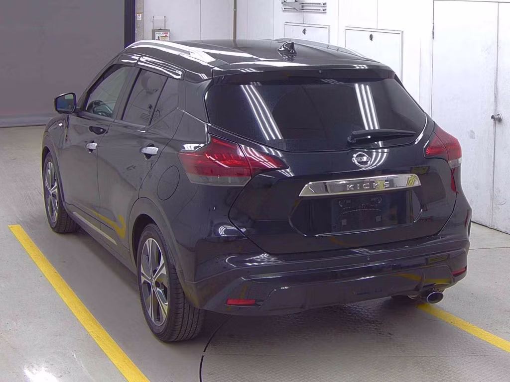 NISSAN KICKS