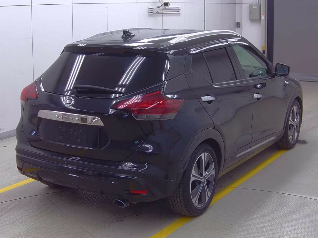 NISSAN KICKS