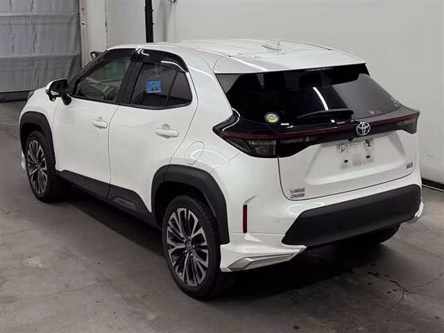 TOYOTA YARIS CROSS