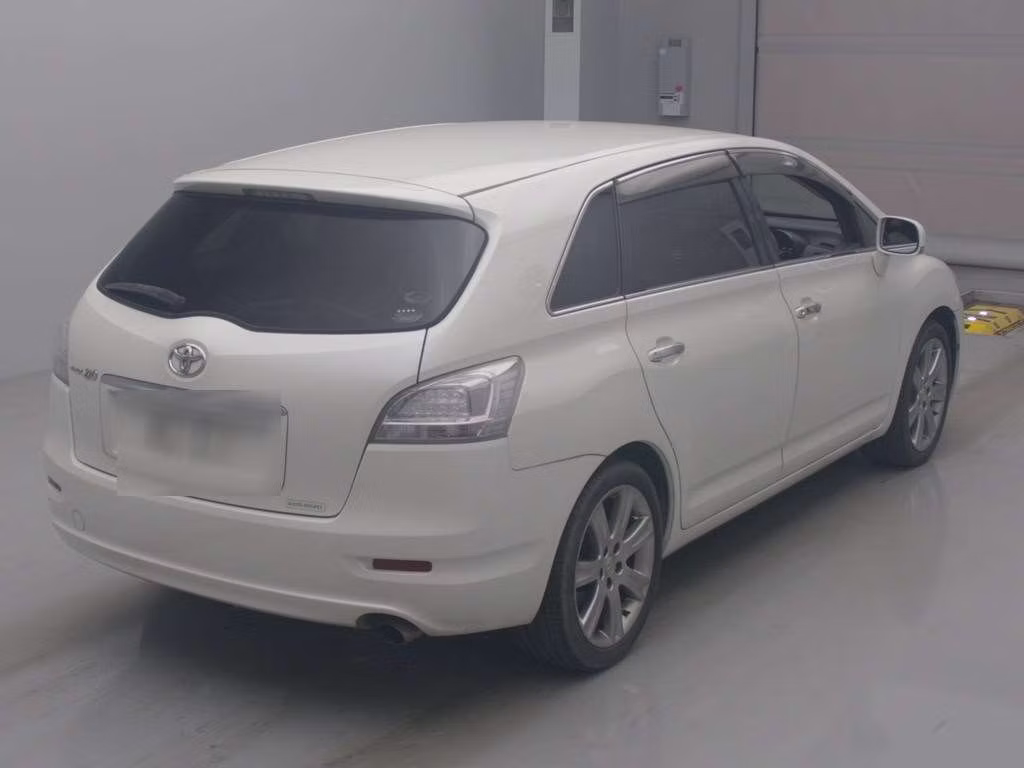 TOYOTA MARK X ZIO