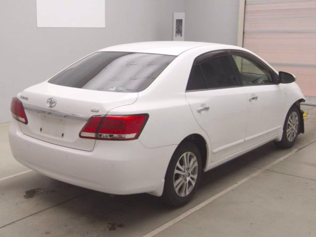TOYOTA PREMIO