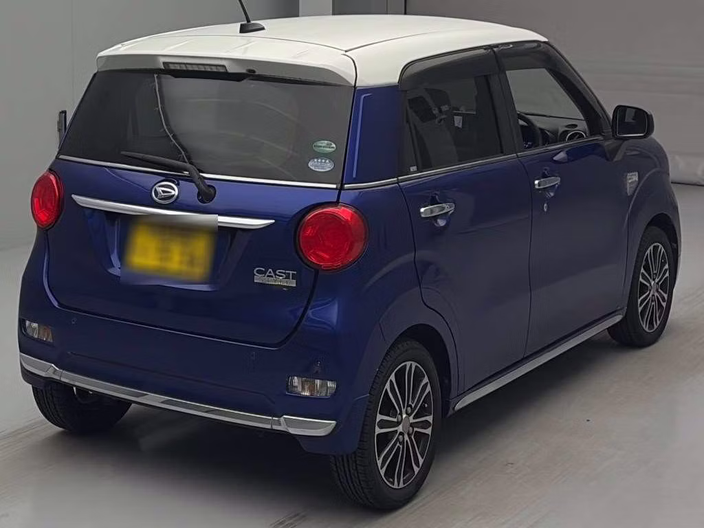DAIHATSU CAST