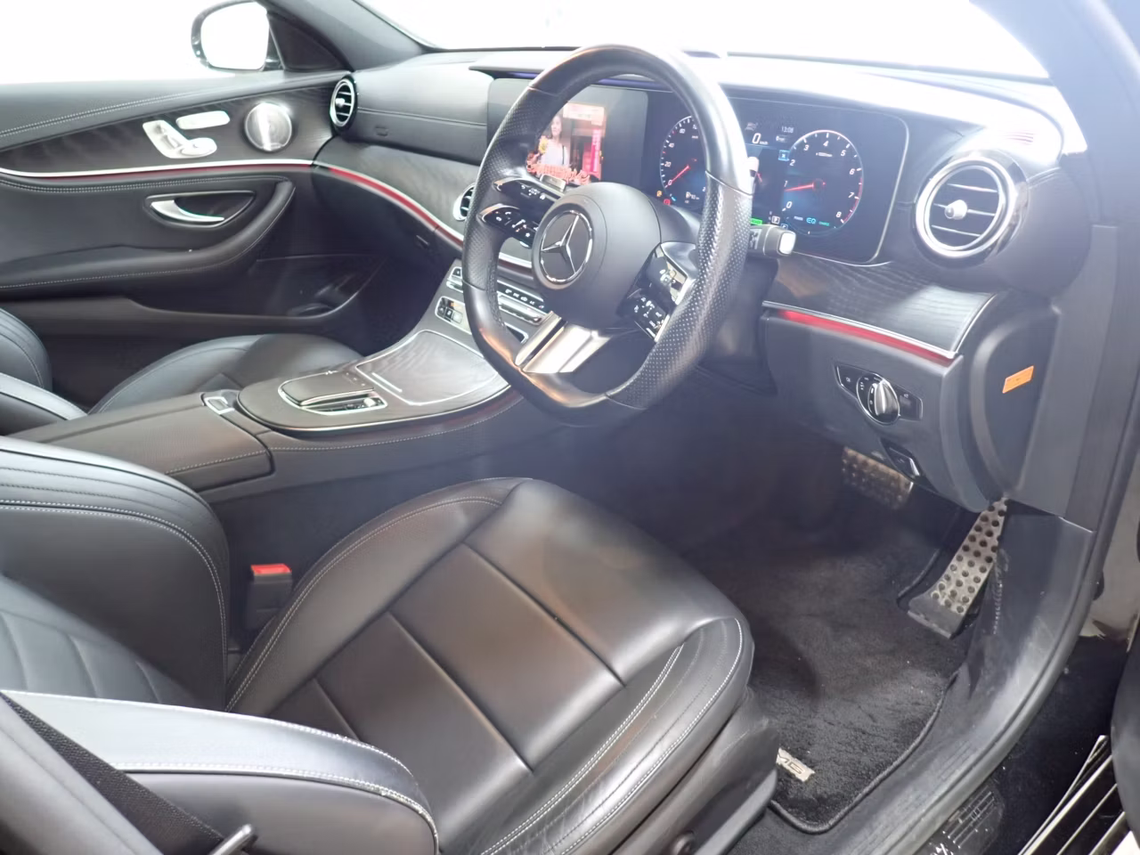 MERCEDES-BENZ E-CLASS