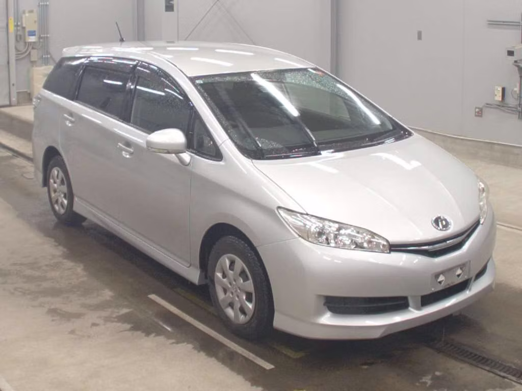 TOYOTA WISH