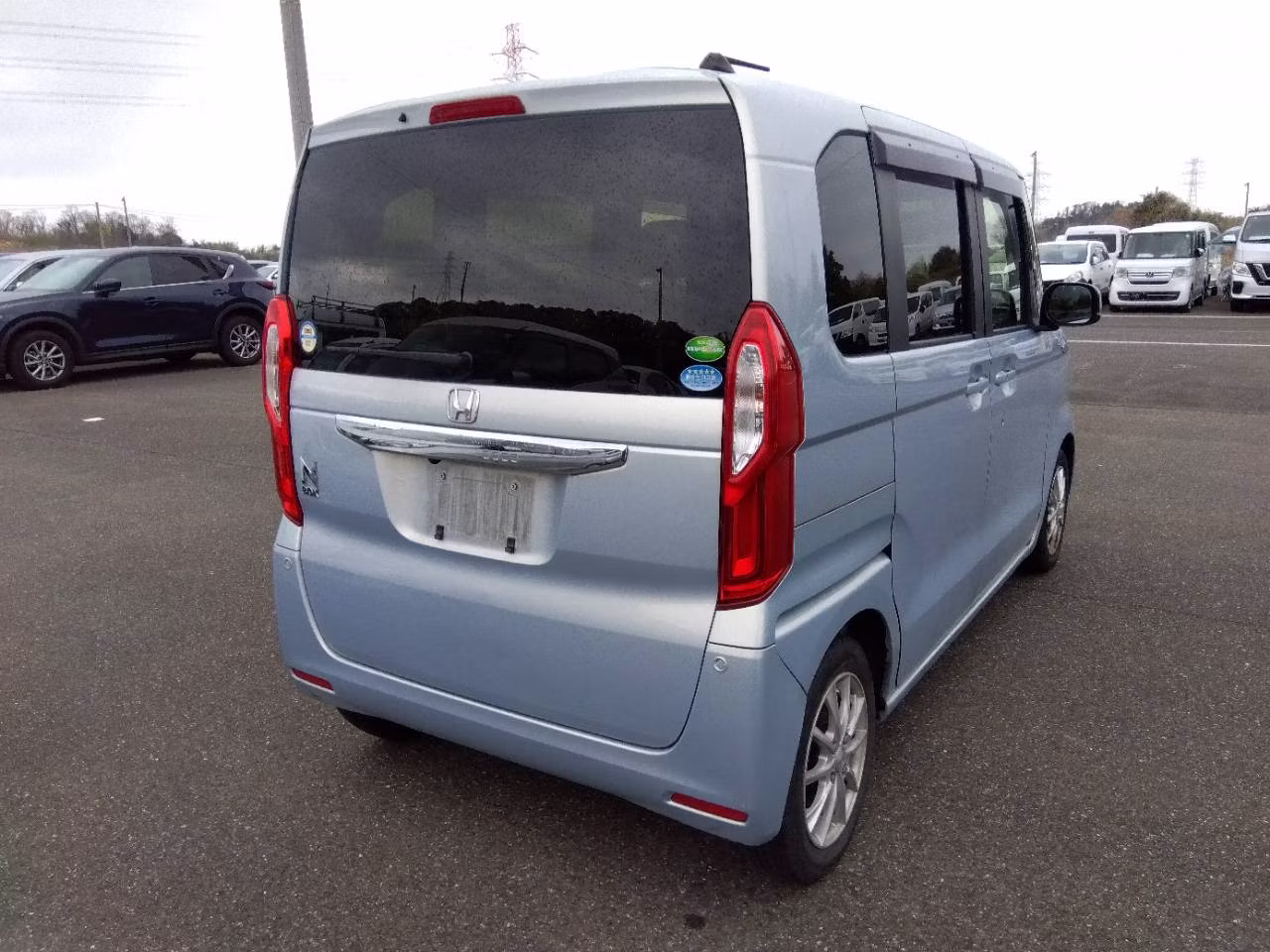 HONDA N-BOX