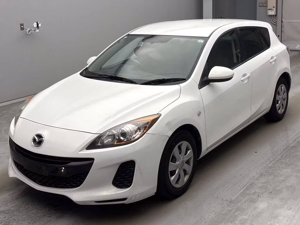 MAZDA AXELA