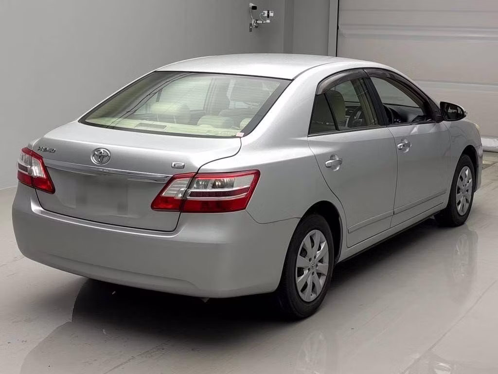 TOYOTA PREMIO
