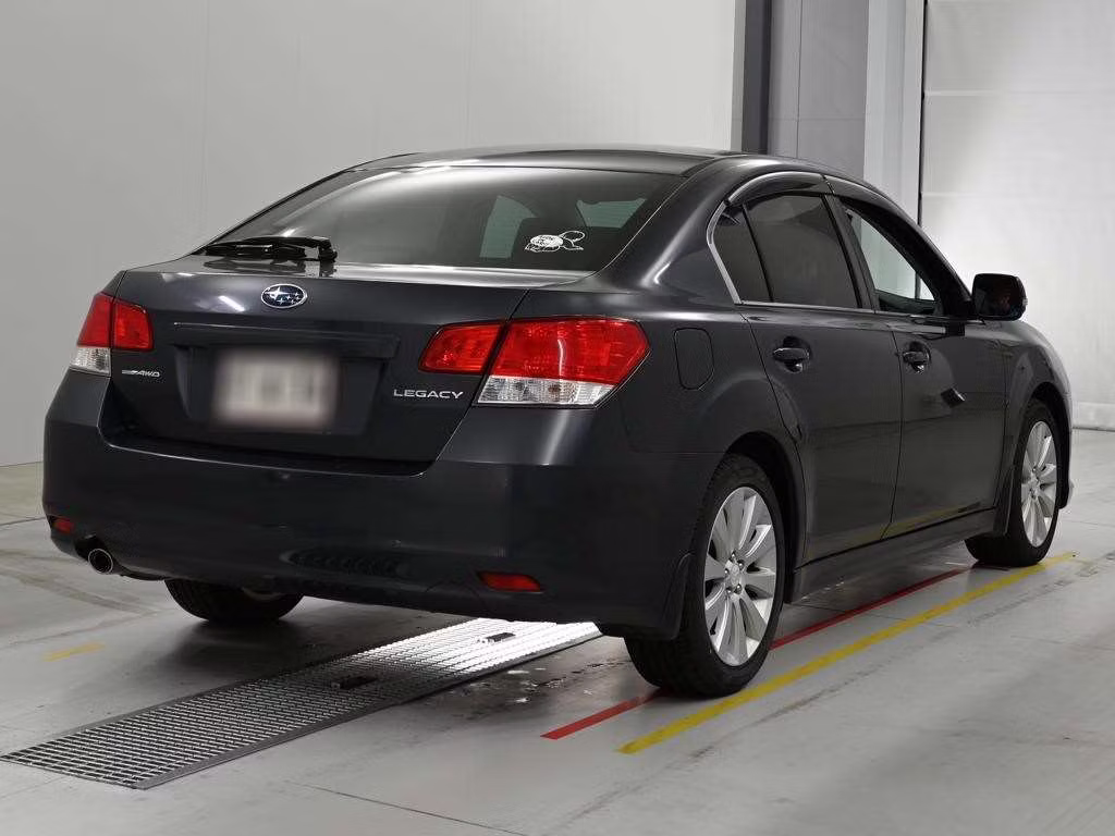 SUBARU LEGACY B4