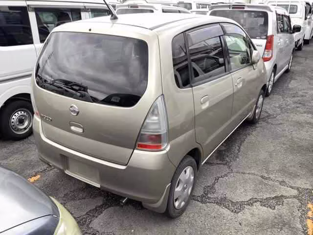 NISSAN MOCO