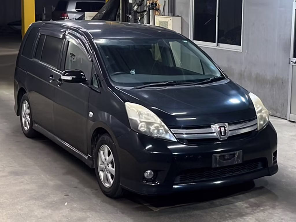 TOYOTA ISIS