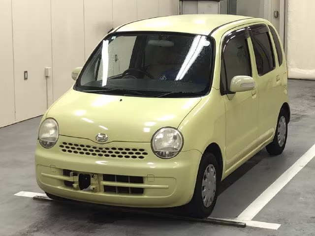 DAIHATSU MOVE LATTE