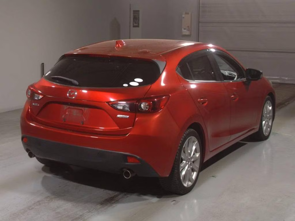 MAZDA AXELA