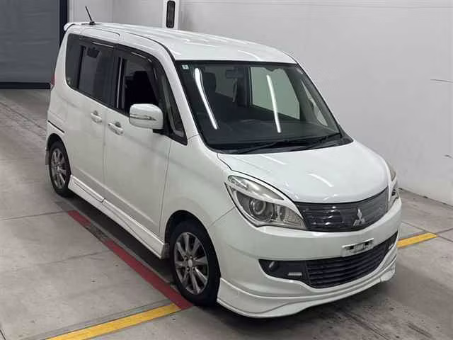 MITSUBISHI DELICA D:2
