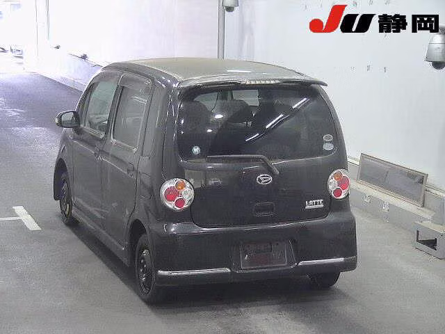 DAIHATSU MOVE LATTE