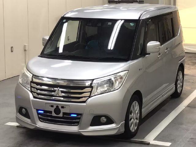 MITSUBISHI DELICA D:2