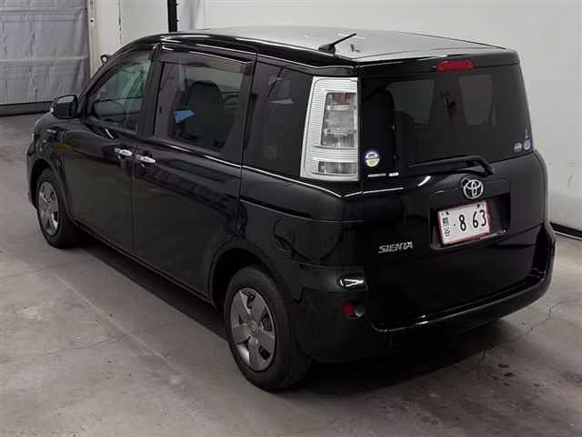 TOYOTA SIENTA