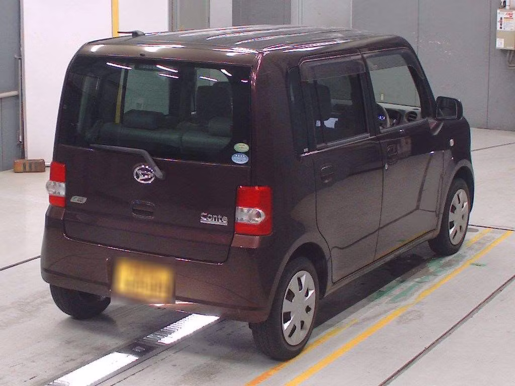 DAIHATSU MOVE CONTE