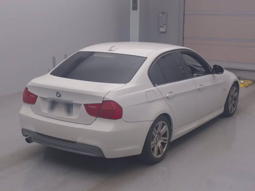 BMW 3-SERIES