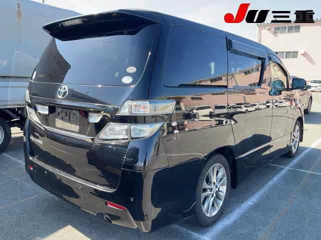 TOYOTA VELLFIRE