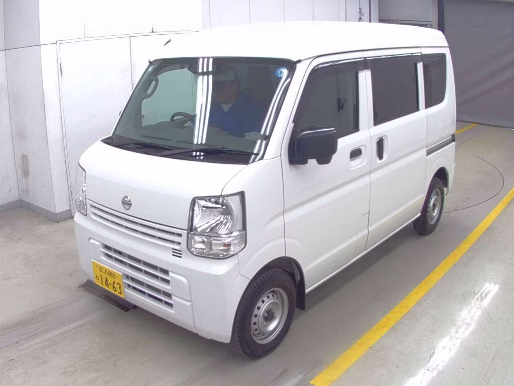 NISSAN NV100 CLIPPER