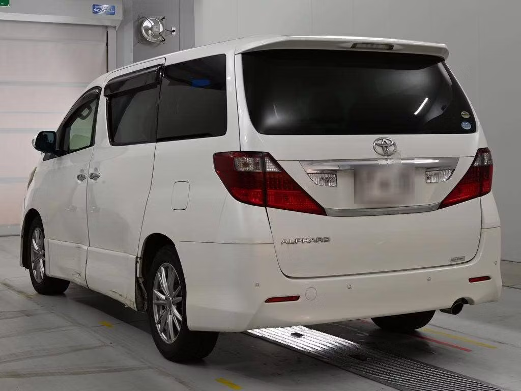 TOYOTA ALPHARD