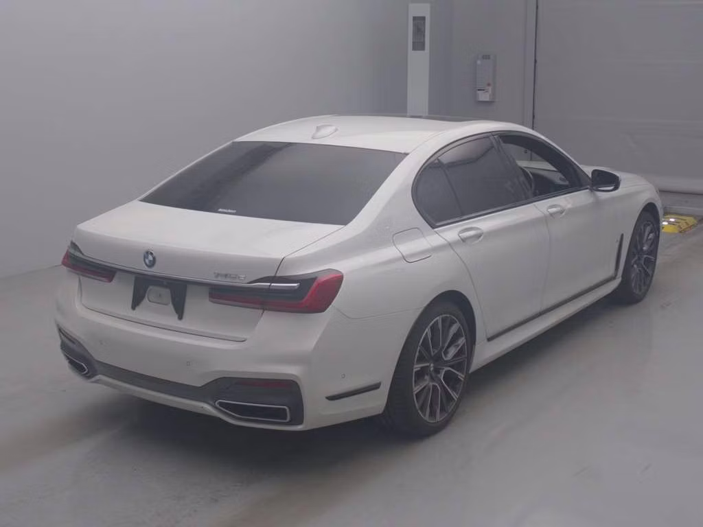 BMW 7-SERIES