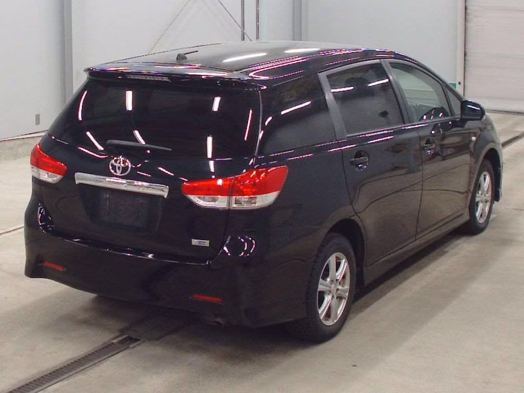 TOYOTA WISH