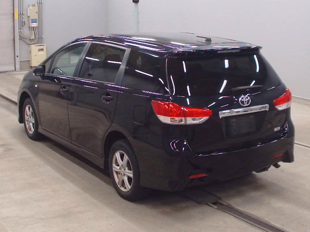 TOYOTA WISH