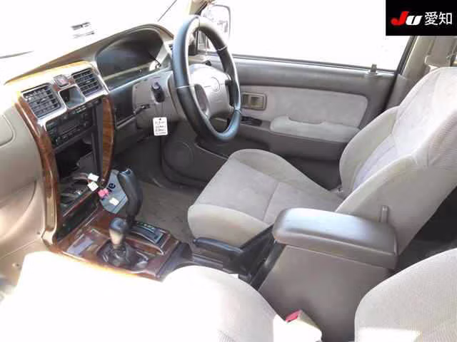 TOYOTA HILUX SURF